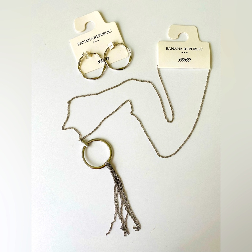 Banana Republic Necklace and earrings set